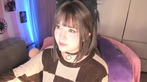 Snapshot of hell_fairy chatting on 09-24-25, 04:38 Laura online show from 09-24-25, 04:38