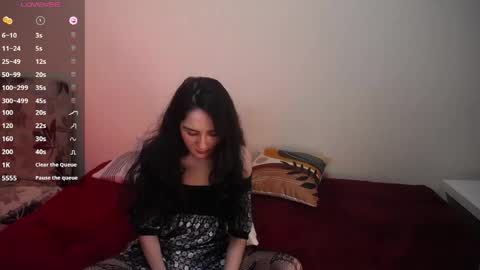 Snapshot of hella_helen chatting on 05-06-26, 03:50 Helen online show from 05-06-26, 03:50