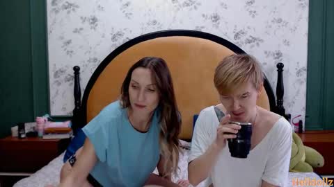 HellDollz  online show from 12-17-25, 07:58