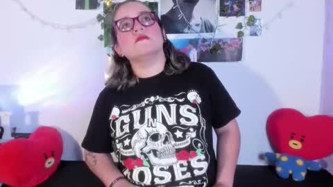 Snapshot of hellen21rose chatting on 11-03-25, 02:24 hellen online show from 11-03-25, 02:24