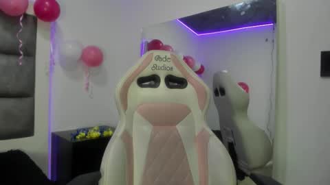 hellen__smith_ online show from 11-01-25, 01:02