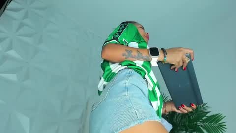 Snapshot of hellen_sky_ chatting on 05-23-26, 07:07 hellen online show from 05-23-26, 07:07