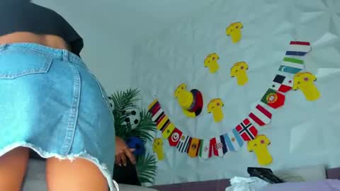 Snapshot of hellen_sky_ chatting on 07-02-26, 07:09 hellen online show from 07-02-26, 07:09
