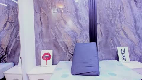 Snapshot of hellenjohansson chatting on 02-24-26, 07:23 Hellen johanson online show from 02-24-26, 07:23