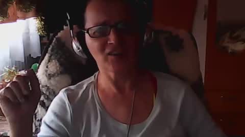 Snapshot of hellenmarie chatting on 12-12-24, 11:18 hellenmarie online show from 12-12-24, 11:18