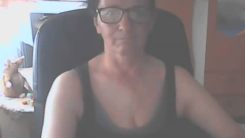 Snapshot of hellenmarie chatting on 06-22-26, 10:23 hellenmarie online show from 06-22-26, 10:23