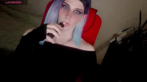 Snapshot of hellenspellman chatting on 11-22-25, 07:02 Helen Spellman online show from 11-22-25, 07:02