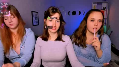 Helli online show from 10-06-25, 07:11