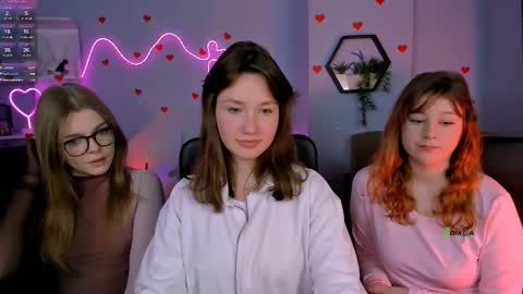 Helli online show from 02-18-26, 08:27