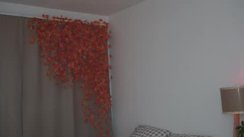 Snapshot of hello_taya chatting on 10-03-25, 09:56 Taya online show from 10-03-25, 09:56