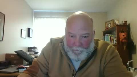 Snapshot of helloforfun111 chatting on 12-20-25, 03:41 helloforfun111 online show from 12-20-25, 03:41