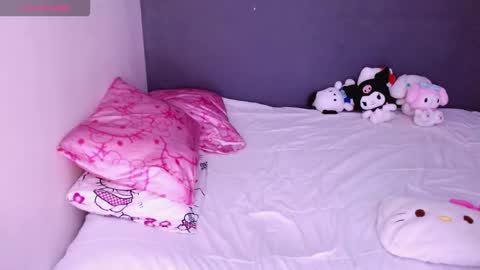 Snapshot of hellokitty_valery1 chatting on 02-12-26, 11:22 hellokitty_valery1 online show from 02-12-26, 11:22