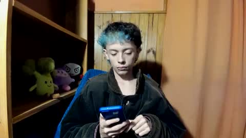 Snapshot of helokitkat chatting on 11-05-25, 01:05 helokitkat online show from 11-05-25, 01:05