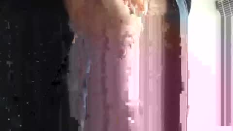 Snapshot of helpmegetitup70 chatting on 09-20-25, 09:54 older cock online show from 09-20-25, 09:54