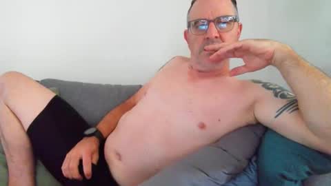 Snapshot of hempie1973 chatting on 01-08-26, 10:56 hempie1973 online show from 01-08-26, 10:56