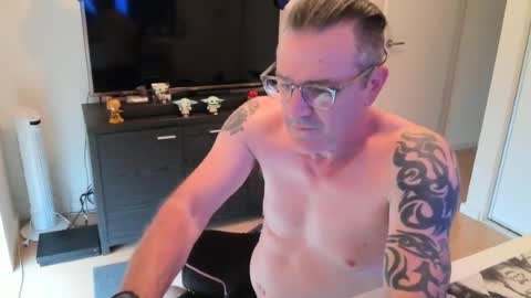 hempie1973 online show from 06-29-26, 06:52