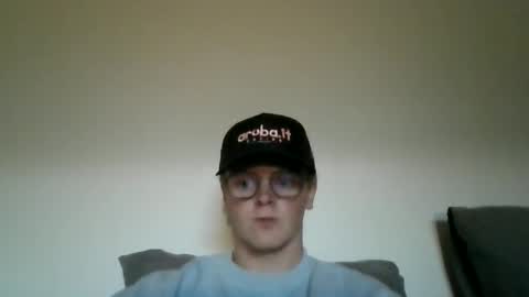 Snapshot of henrietje chatting on 05-17-26, 06:15 henrietje online show from 05-17-26, 06:15