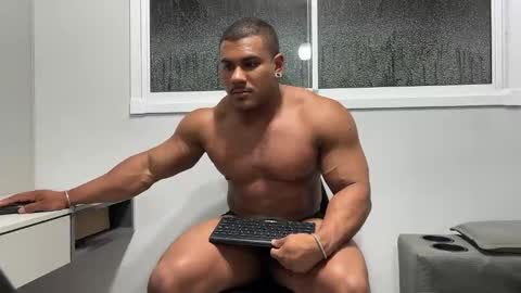 Snapshot of henrimusclee chatting on 02-19-25, 12:03 Henri online show from 02-19-25, 12:03