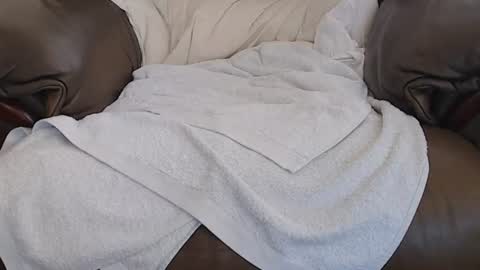 Snapshot of henryjxxx chatting on 06-14-26, 10:17 henryjxxx online show from 06-14-26, 10:17