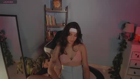 Snapshot of hera_069 chatting on 04-28-26, 08:25 Hello I am Valentina independent Colombian model I love sensuality and pleasure welcome online show from 04-28-26, 08:25