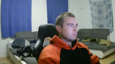 Snapshot of herbstenden chatting on 12-07-24, 05:20 John Pearl online show from 12-07-24, 05:20