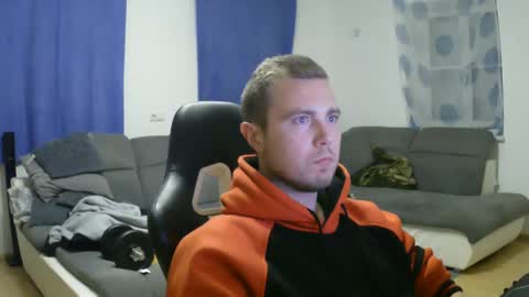 Snapshot of herbstenden chatting on 02-18-25, 10:25 John Pearl online show from 02-18-25, 10:25