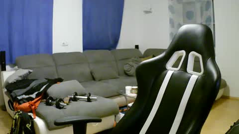 Snapshot of herbstenden chatting on 09-22-25, 06:43 John Pearl online show from 09-22-25, 06:43