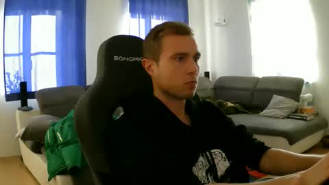 John Pearl online show from 03-04-26, 02:45