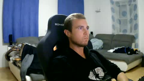 John Pearl online show from 06-12-26, 07:02