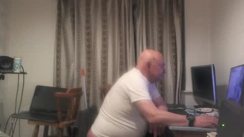 mature online show from 06-08-26, 09:48