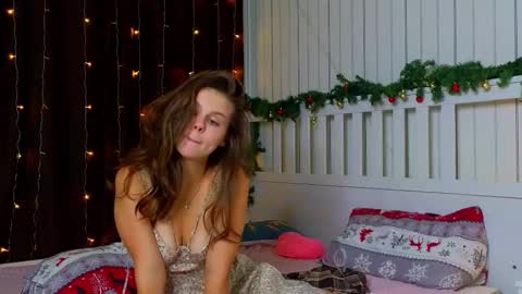 Nicole online show from 02-28-26, 12:22