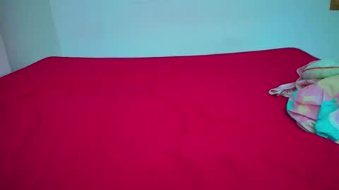 Charlotte Y Crystal online show from 03-27-26, 11:59