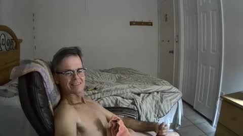 Snapshot of hewes1 chatting on 12-08-24, 10:30 hewes1 online show from 12-08-24, 10:30