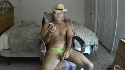 Snapshot of hewes1 chatting on 02-21-25, 05:24 hewes1 online show from 02-21-25, 05:24