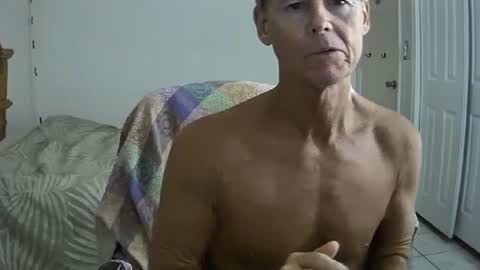 Snapshot of hewes1 chatting on 09-14-25, 11:37 hewes1 online show from 09-14-25, 11:37