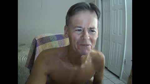 Snapshot of hewes1 chatting on 10-02-25, 08:32 hewes1 online show from 10-02-25, 08:32