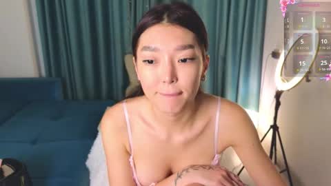 Audrey online show from 02-01-26, 04:16