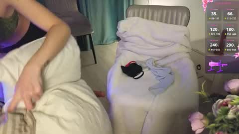 Audrey online show from 03-05-26, 01:51