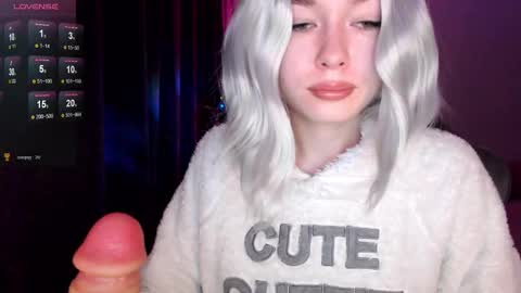 Snapshot of hey_nora_ chatting on 12-26-24, 01:29 Nora online show from 12-26-24, 01:29