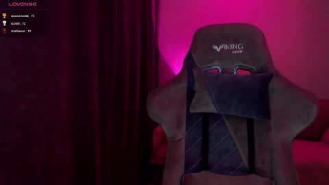 Snapshot of hey_nora_ chatting on 03-07-25, 02:15 Nora online show from 03-07-25, 02:15