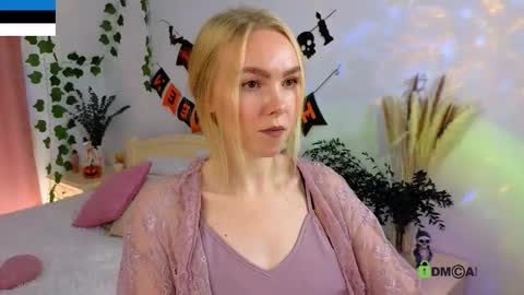 Snapshot of hey_olivia chatting on 11-01-25, 07:54 hey_olivia online show from 11-01-25, 07:54