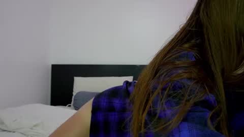 Snapshot of heykittyy chatting on 07-04-26, 02:29 Hi guys You can call me Kitty online show from 07-04-26, 02:29