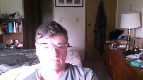 Snapshot of hg99too chatting on 05-08-26, 02:00 hg99too online show from 05-08-26, 02:00