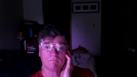 Snapshot of hg99too chatting on 05-25-26, 01:50 hg99too online show from 05-25-26, 01:50