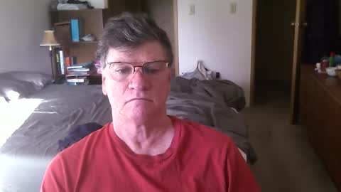 Snapshot of hg99too chatting on 05-27-26, 02:25 hg99too online show from 05-27-26, 02:25