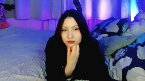 Snapshot of hhhtpslina chatting on 12-15-25, 08:57 Lina online show from 12-15-25, 08:57