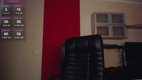 Lina online show from 12-22-25, 08:00