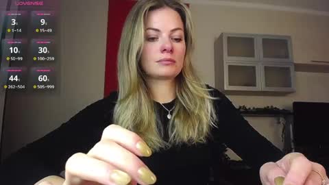 Lina online show from 03-19-26, 09:57