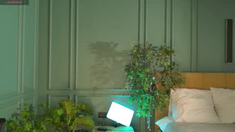 Snapshot of hidden_charm_ chatting on 11-12-25, 11:32 My name is Angelina but I like when you call me Angel online show from 11-12-25, 11:32