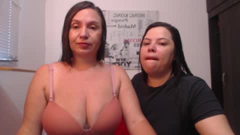 Tinna online show from 04-24-26, 11:34